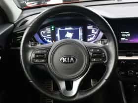 Kia Niro (2019) thumbnail 16