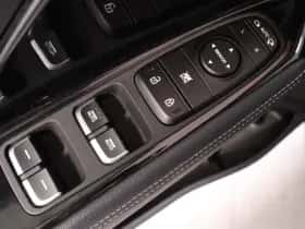Kia Niro (2019) thumbnail 22