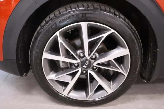 Kia Niro (2019) thumbnail 5