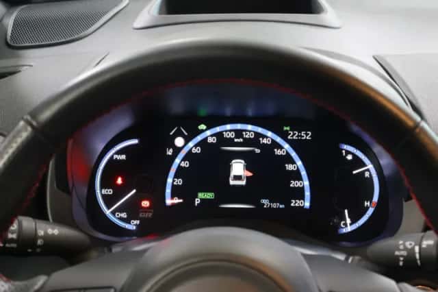 Toyota Yaris Cross (2024) thumbnail 16