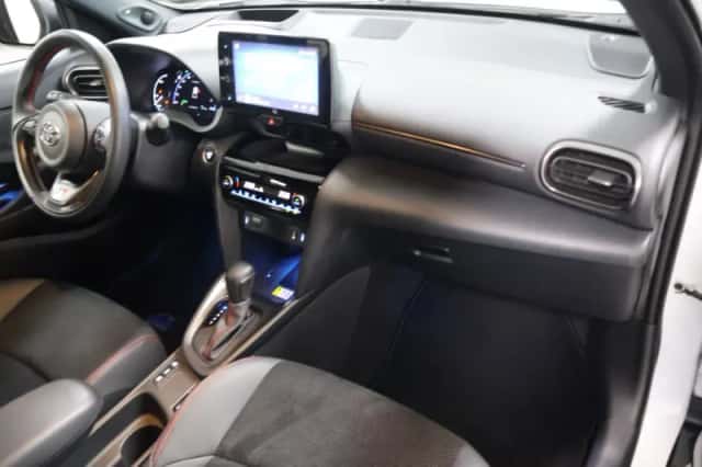 Toyota Yaris Cross (2024) thumbnail 8