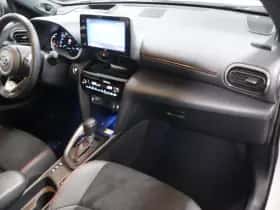 Toyota Yaris Cross (2024) thumbnail 8