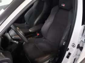 Toyota Yaris Cross (2024) thumbnail 9