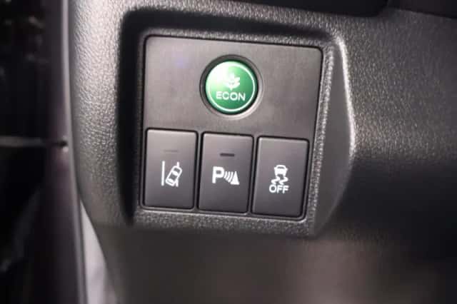 Honda HR-V (2015) thumbnail 17