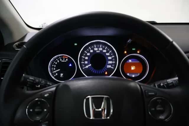 Honda HR-V (2015) thumbnail 18