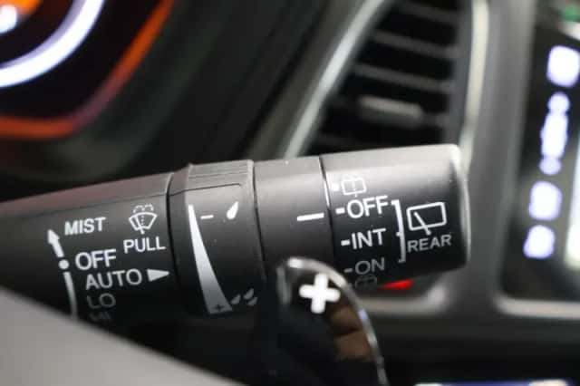 Honda HR-V (2015) thumbnail 24