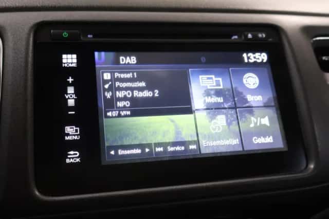 Honda HR-V (2015) thumbnail 26