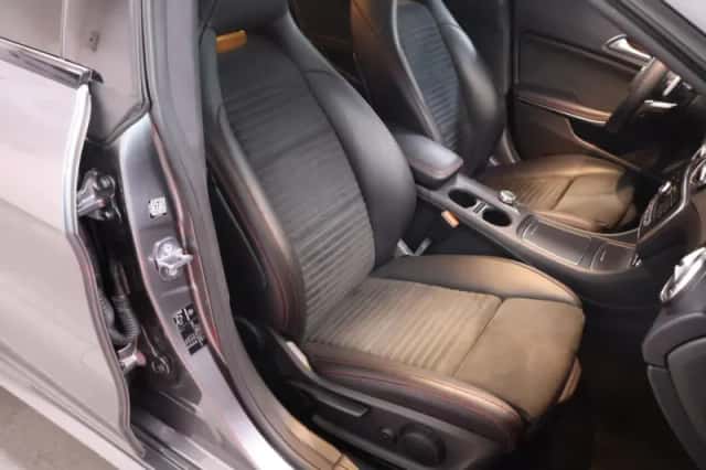 Mercedes-Benz CLA-Klasse (2018) thumbnail 11