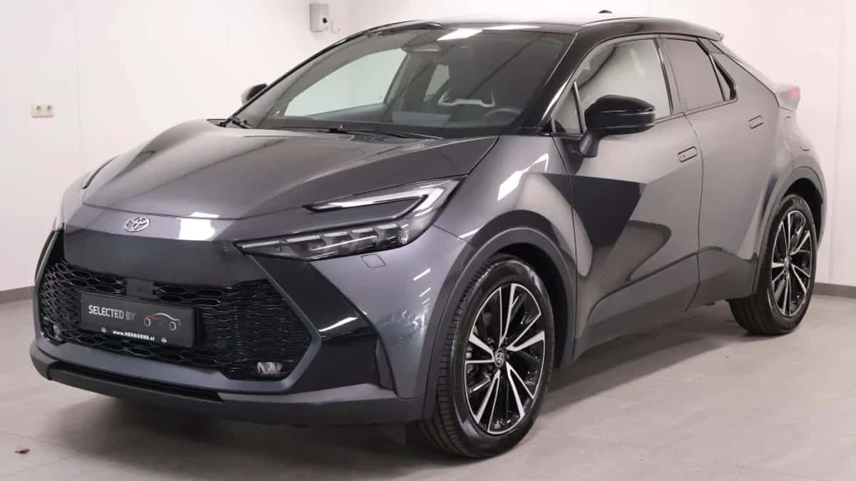 Toyota C-HR (2024) — foto 1