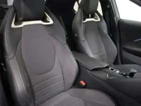 Toyota C-HR (2024) thumbnail 14