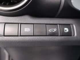 Toyota C-HR (2024) thumbnail 18