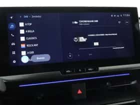 Toyota C-HR (2024) thumbnail 26