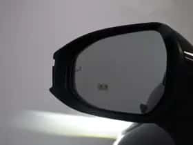 Toyota C-HR (2024) thumbnail 35
