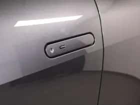 Toyota C-HR (2024) thumbnail 36