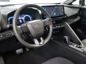 Toyota C-HR (2024) thumbnail 7