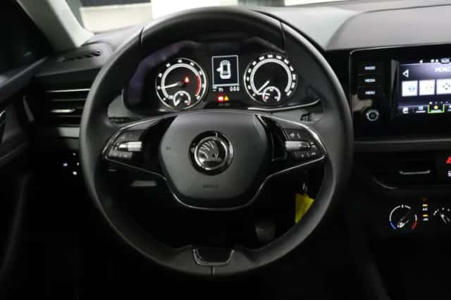 Škoda Kamiq (2020) thumbnail 13