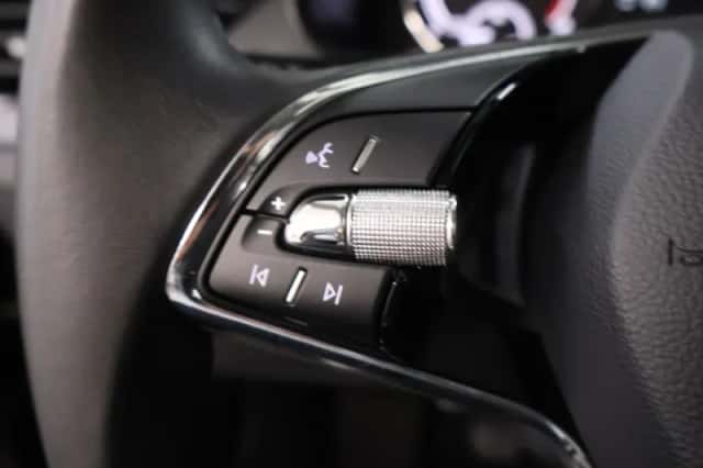 Škoda Kamiq (2020) thumbnail 14