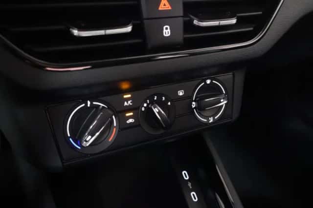 Škoda Kamiq (2020) thumbnail 24