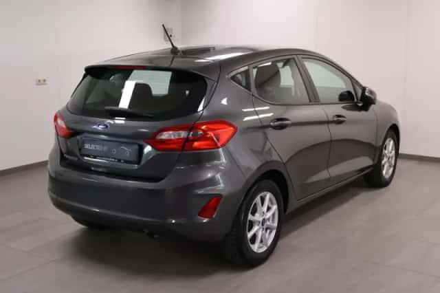 Ford Fiesta (2017) thumbnail 3