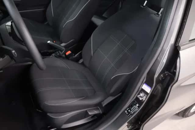 Ford Fiesta (2017) thumbnail 9