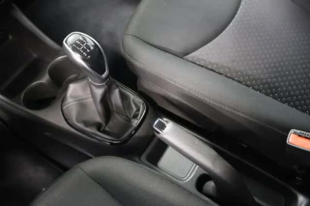 Opel Karl (2015) thumbnail 23