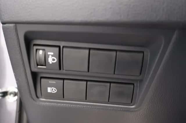 Toyota Yaris (2025) thumbnail 16