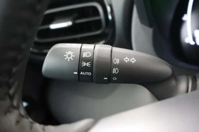 Toyota Yaris (2025) thumbnail 20