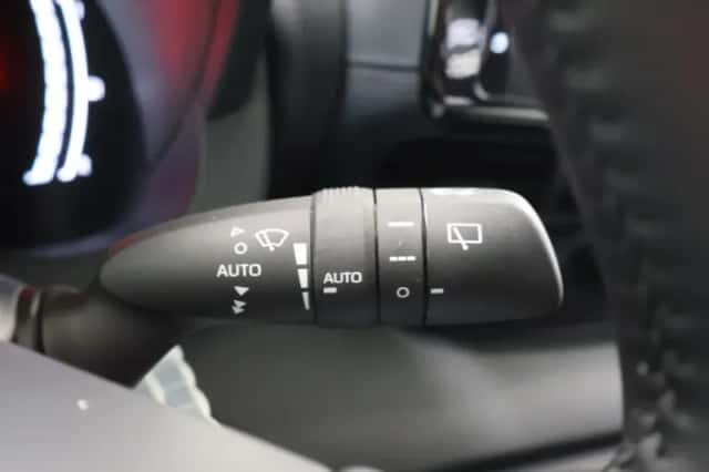 Toyota Yaris (2025) thumbnail 21