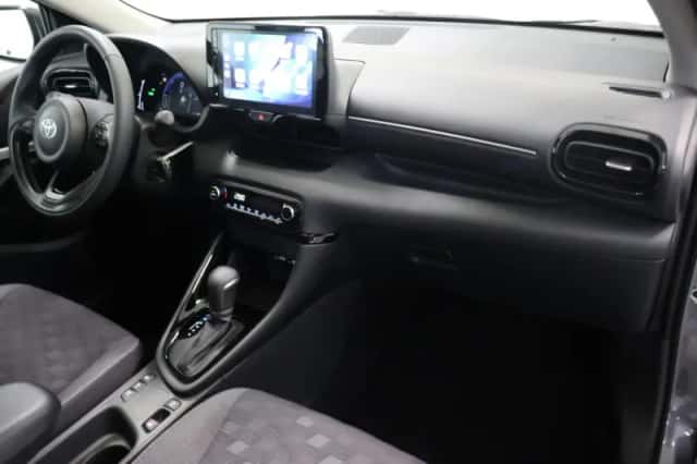 Toyota Yaris (2025) thumbnail 11