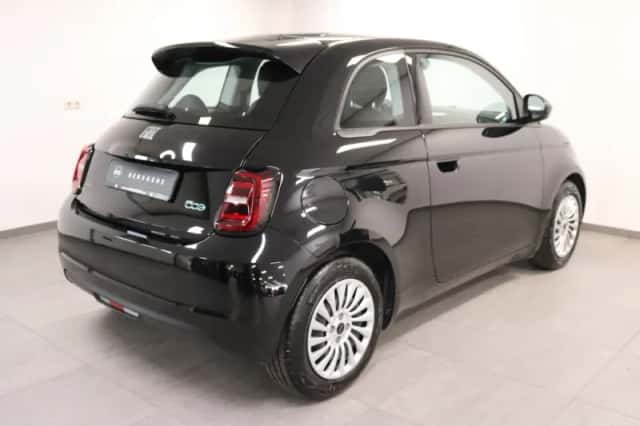 Fiat 500 (2020) thumbnail 3