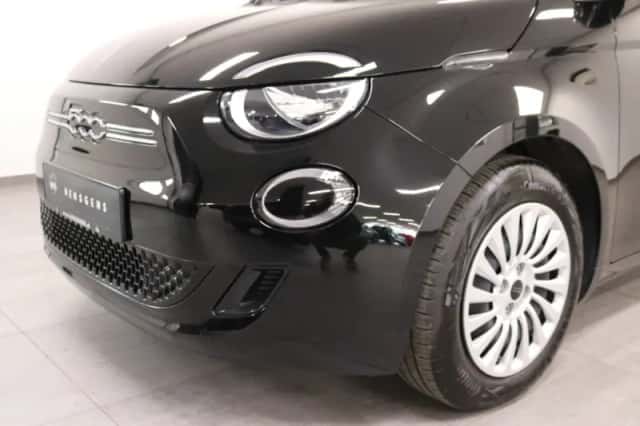 Fiat 500 (2020) thumbnail 5