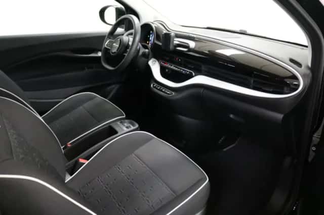 Fiat 500 (2020) thumbnail 8