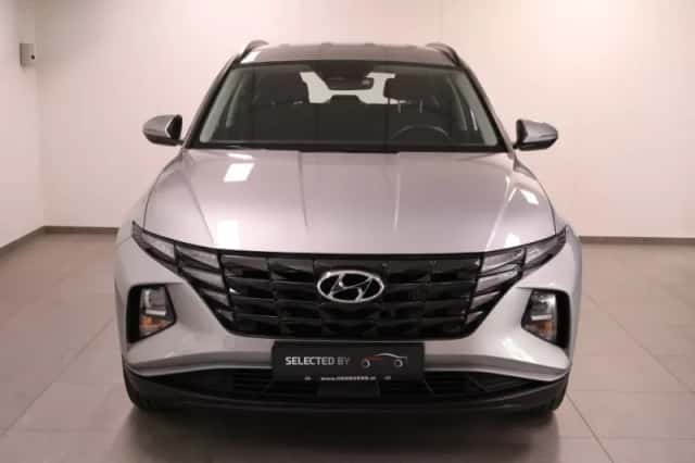 Hyundai Tucson (2021) thumbnail 2