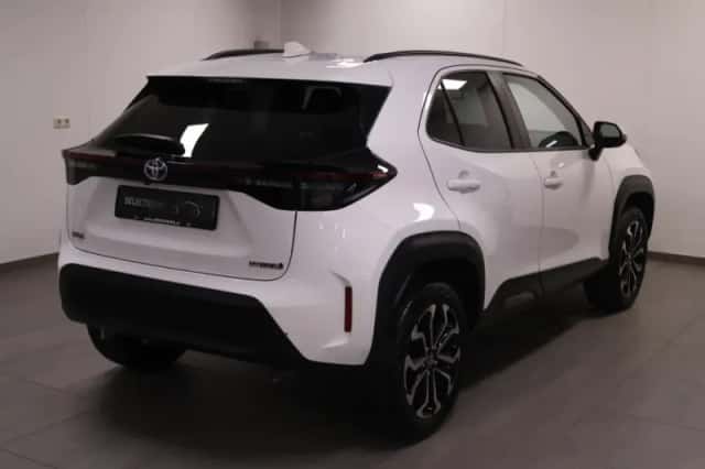 Toyota Yaris Cross (2022) thumbnail 3