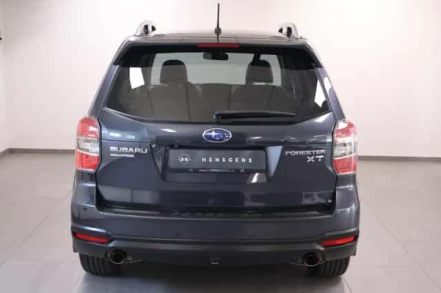 Subaru Forester (2013) thumbnail 4