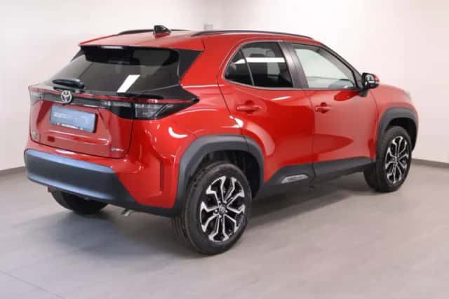 Toyota Yaris Cross (2025) thumbnail 3