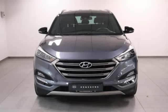 Hyundai Tucson (2018) thumbnail 2