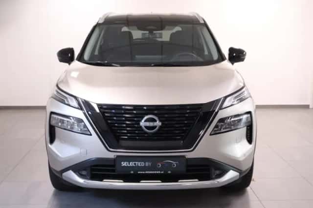Nissan X-Trail (2022) thumbnail 2