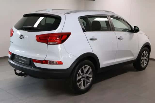 Kia Sportage (2014) thumbnail 3