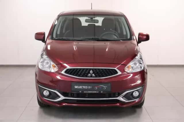 Mitsubishi Space Star (2016) thumbnail 2