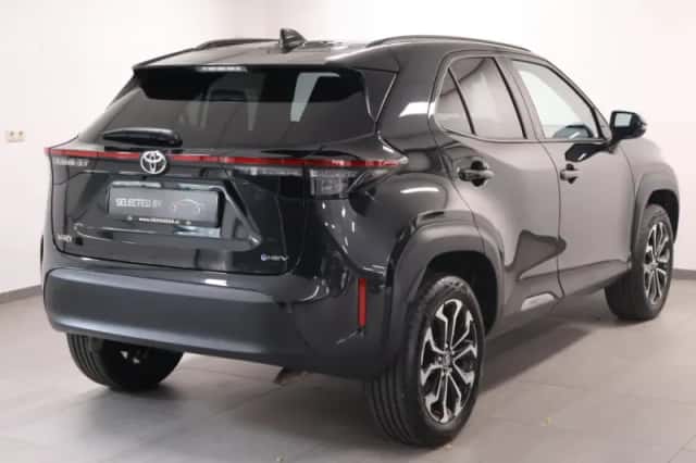 Toyota Yaris Cross (2025) thumbnail 3