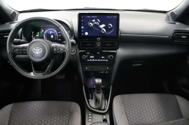Toyota Yaris Cross (2025) thumbnail 6
