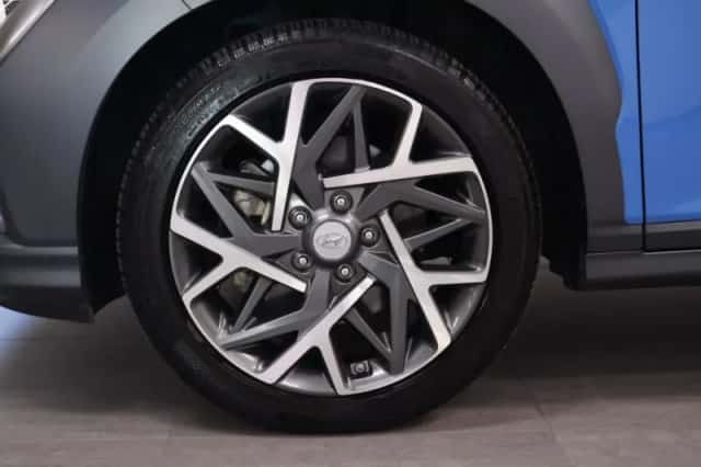Hyundai Kona (2019) thumbnail 5