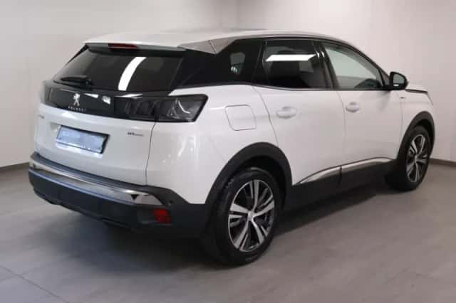 Peugeot 3008 (2021) thumbnail 3