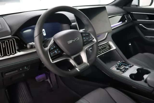 BYD Seal U (2024) thumbnail 6
