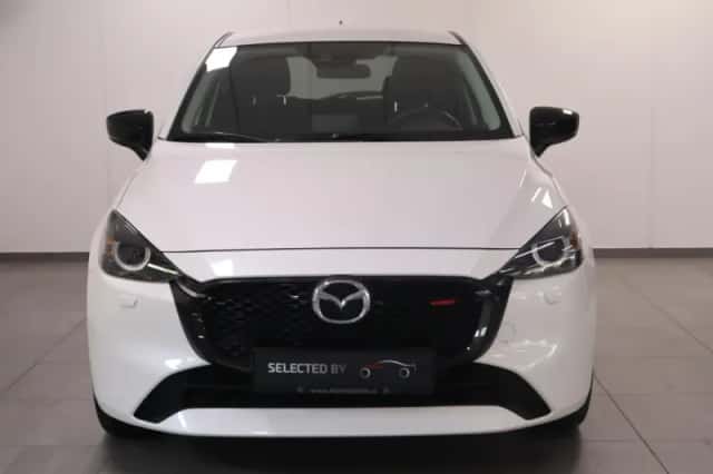 Mazda 2 (2023) thumbnail 2