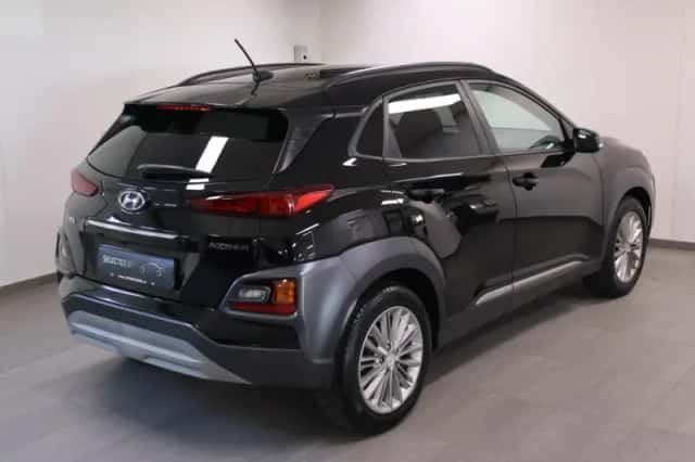 Hyundai Kona (2017) thumbnail 3