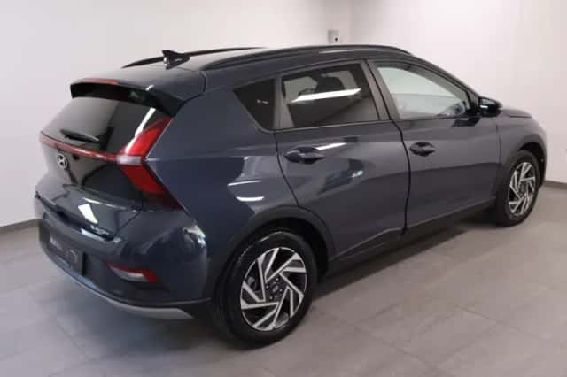 Hyundai Bayon (2021) thumbnail 3