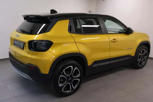 Jeep Avenger (2023) thumbnail 2