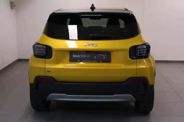Jeep Avenger (2023) thumbnail 4